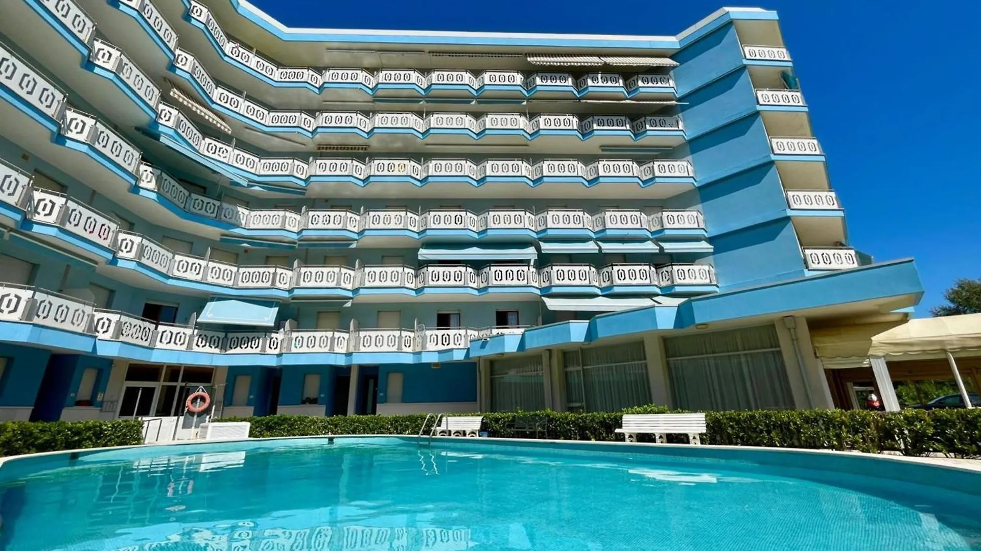 Apartment With Pool And Sea View By Beahost Rentals Porto Santa Margherita di Caorle Italy