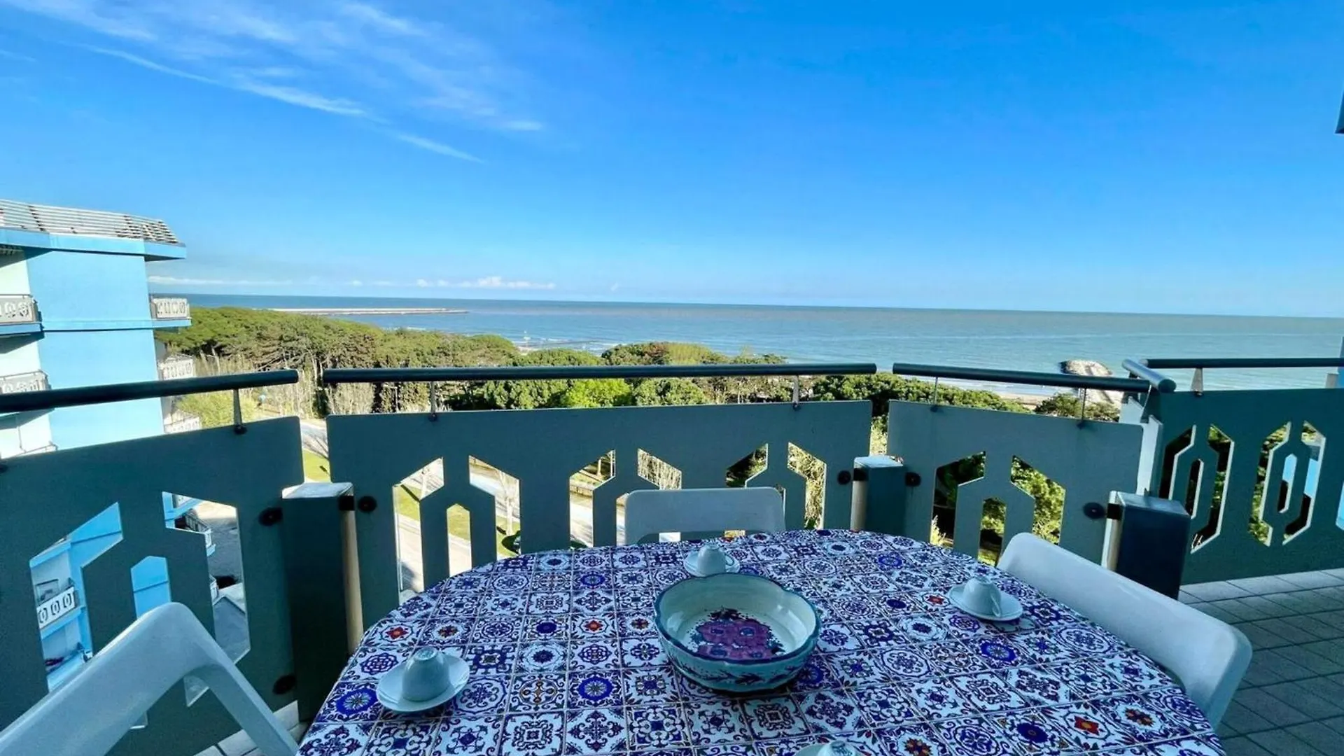 Apartment With Pool And Sea View By Beahost Rentals Porto Santa Margherita di Caorle